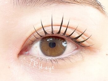 トゥルーアイ 渋谷道玄坂店(TRU EYE)の写真/【オフ無限定★パリジェンヌラッシュリフト上下&Tr¥7990】ビューラーいらずで毎日のお手入れも楽チン♪