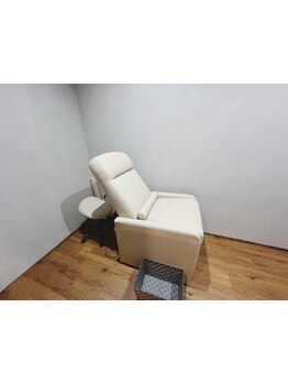 ナチュラル上品な目元にしたい