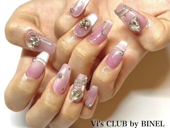ヴィズクラブ バイ ビネル(Vi's CLUB by BINEL)の写真/【爪の悩みを根本解消】《丁寧なケア×美爪育成》で薄爪・割れ爪も美しく。健康的な指先へ導く実力派サロン