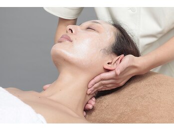 サレーヌ船橋/6)首までマッサージ