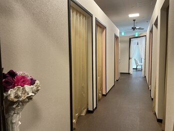 カジュアルエステサロン 爽やか 岡崎店/施術ルーム