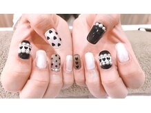 ネイルサロン マリブ(Maribu)/ブラック×ホワイトネイル