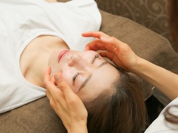 美容整体 ビュース(BEAUth)の写真/【お顔の土台は骨格と表情筋！】小顔矯正×ドライヘッドスパで本格小顔改善◎東生駒駅徒歩3分/20時迄