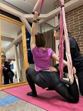 加圧ビューティーテラス うめだ阪急店/空中ピラティス