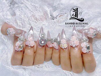 バンブーブリス 池袋東口店(BambooBliss)の写真/圧倒的なデザイン力で理想のお爪に♪お客様一人ひとりの爪の形や状態に合わせて施術◎