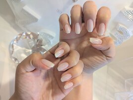 シンプルシアーホワイト