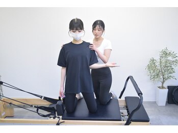 パーソナルマシンピラティス 新潟亀田店の写真/ミリ単位で動かし《姿勢改善&華奢魅せボディメイク》パ-ソナルマシンピラティスで身体を正しく使う習慣を◎