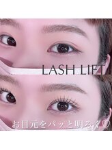 ネイルサロン R/ラッシュリフト