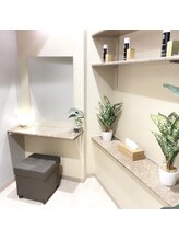 サロンドゥルシエル/施術部屋パウダールーム