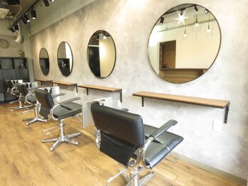 ウエストサイド バイ エスブランド(WESTSIDE BY SBRAND)/美容室併設サロンです♪