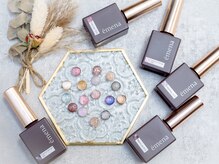 豊富なカラーのジェルをご用意♪