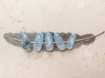 ラウレアルア(Laure’a lua)/涼しげネイル♪