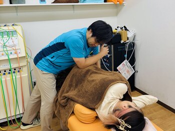 六角橋つつみ接骨院/つらい足のしびれに効果抜群☆