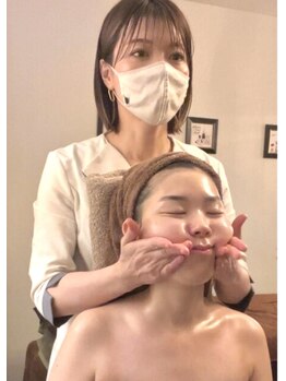 ティーサロン 石神井公園店(T SALON)の写真/食いしばり、たるみ、もたつき二重あご　座って流すドレナージュ効果3倍！プレミアムZOUGAN～造顔リフト～