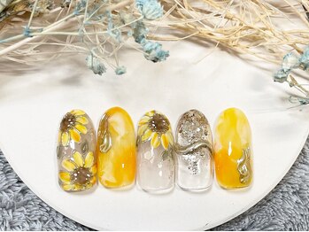 ネイルルームシャイン/