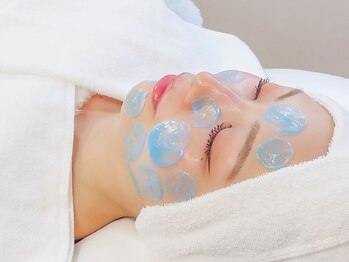 夏秋美肌サロンの写真/【素肌が好きになる顔脱毛】整える顔脱毛。くすみ改善、ワントーン明るい素肌で憧れの水光肌へ♪