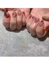 アティックネイルアトリエ(attic nail atelier)/ぶどう色ニュアンスネイル★