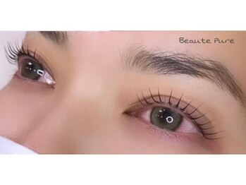 ボーテ ピュール(Beaute Pure)の写真/根本立ち上げ＆自まつ毛を最大限長く見せて可愛く☆大人気パリジェンヌラッシュリフト【ご新規様￥4000～】