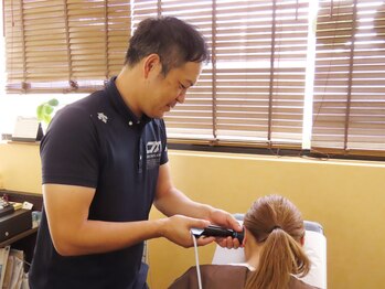 くすの木 治療院/首のゆがみ矯正