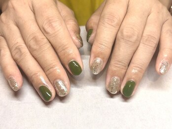 パープルの爪屋/ワンカラー塗りわけ