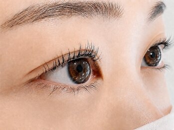 ue.【9/1 NEW OPEN（予定）】の写真/【メイク時短&すっぴんにも自信】トレンドを意識し、自然で上品な目元に『まつげパーマ』◎／#まつげパーマ