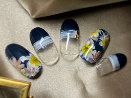 大人の花柄ネイル