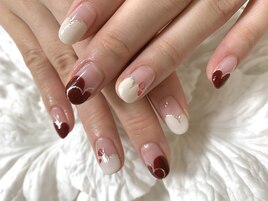 【小野】ハートフレンチネイル