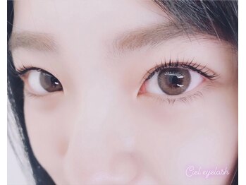 シエル アイラッシュ(Ciel Eyelash)/根本を上げて毛先にもカールを♪