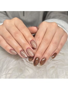 ソラール(SOLAR)/左右非対称ネイル