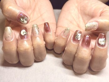 パープルの爪屋/秋の大人大人透け感ネイル♪