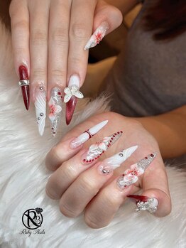 ルビー(RUBY)の写真/豊富なカラーやパーツから選択して、お好みの色味やデザインでの施術可能です！