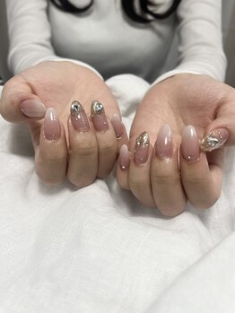 シャルール(chaleue)/ベイビーブーマーネイル