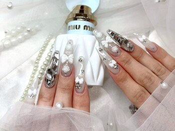 ミミネット 宇都宮(Miminette)の写真/【自爪ではキープしづらい美爪を長さ出しで叶える◎】イベントや特別な日のために印象チェンジも可能です♪