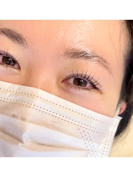 ナチュラル上品な目元にしたい