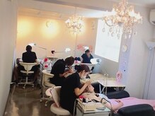 ネイル&アイルーム リディア(Nail&Eye Room Re:dear)の雰囲気（毎日♪感謝!笑顔!清潔感!をモットーに施術しています。）