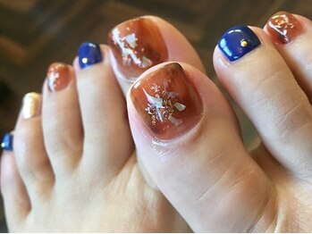 サロンドフォーエイチ(salon de 4H)/べっ甲ネイル！