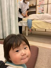 子育てママの整体サロン/施術中のお子様の様子