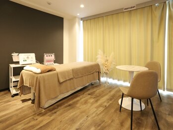 #美容革命ラボ 大阪南堀江店の写真/【リブセラ導入店】本気の肌質改善サロン＊顧客様から圧倒的ご支持◎通えば通うほど理想のお肌へ近づく♪