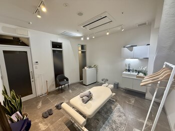 ハクト(Hakuto)/サロンの内観