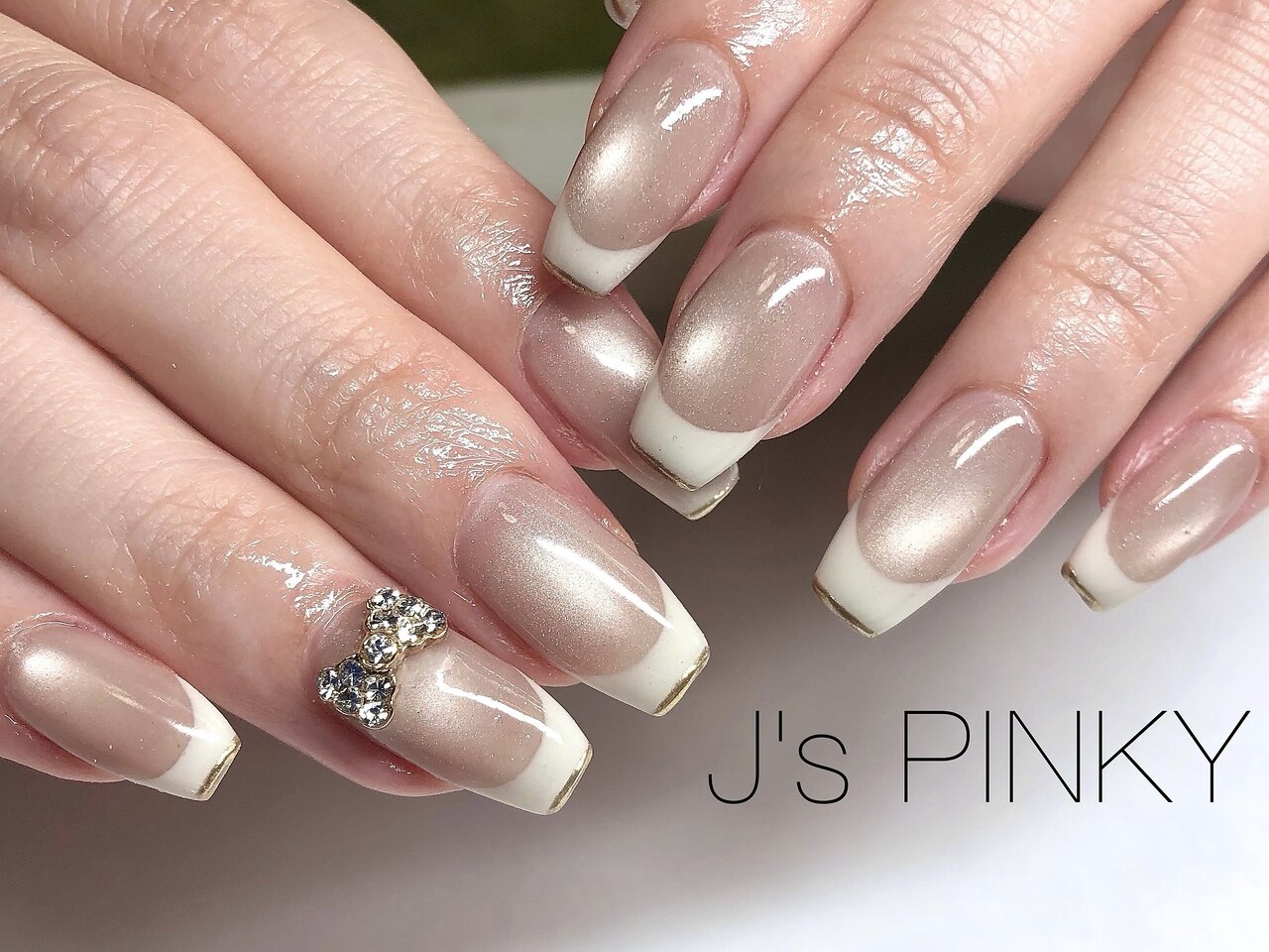 ネイルチップ　ニュアンスネイル　フレンチネイル　ワンカラー　ベージュ　上品 ニュアンスフレンチデザインネイルチップ ネイルチップ（つけ爪