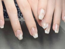 フローフェン(Floofen)/マグ×フレンチ×お花