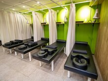 下北沢駅の接骨院 はり灸院/施術ベッド