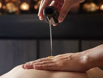 サロンドラッジ(Salon de Raggi)の写真/極上の癒しをご提供◎【全身アロマリンパマッサージ×ヘッドスパ】癒しと結果にこだわり、施術いたします☆
