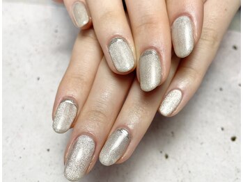 ヘアーアンドネイル ルシア(Hair&Nail Lucia)/マグネット×ミラーネイル