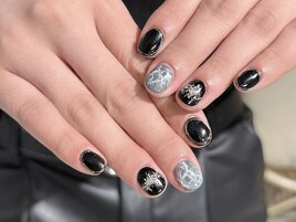 静けさを纏うニュアンスネイル