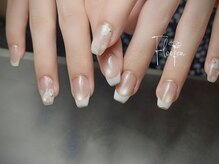 フローフェン(Floofen)/