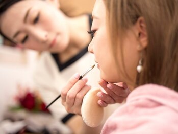 ヴェロニカ/《メイク》