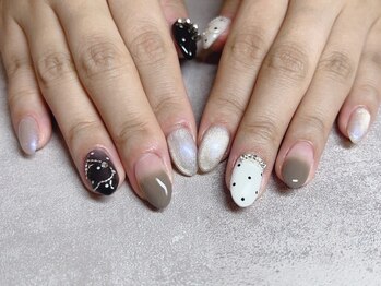 ネイルサロン ジュノ(JUNO)/アート4本 担当あおい