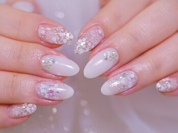 雪の結晶　冬ネイル　ホワイト