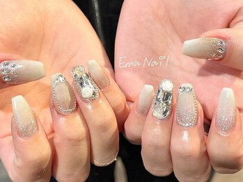 エマネイルプラスキハクヤ 東大阪長瀬店(EmaNail+KIHAKUYA)の写真/長さだしも対応☆手元を美しく魅せる美フォルムで綺麗な手元に♪可愛いデザイン多数/パラジェル有◎